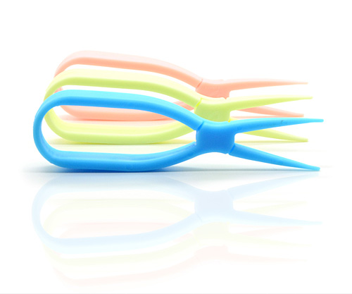 Silicone contact lens tweezers